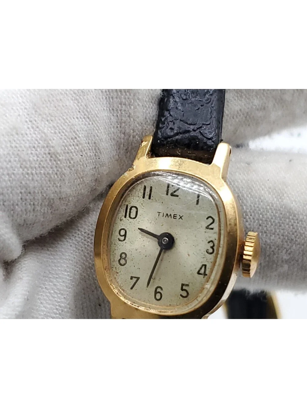 Vintage Mechanical Womens Timex Watch For Parts Or Repair